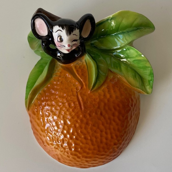 Vintage Mouse and Orange Ceramic ENESCO Wall Pocket, RARE - Picture 1 of 16